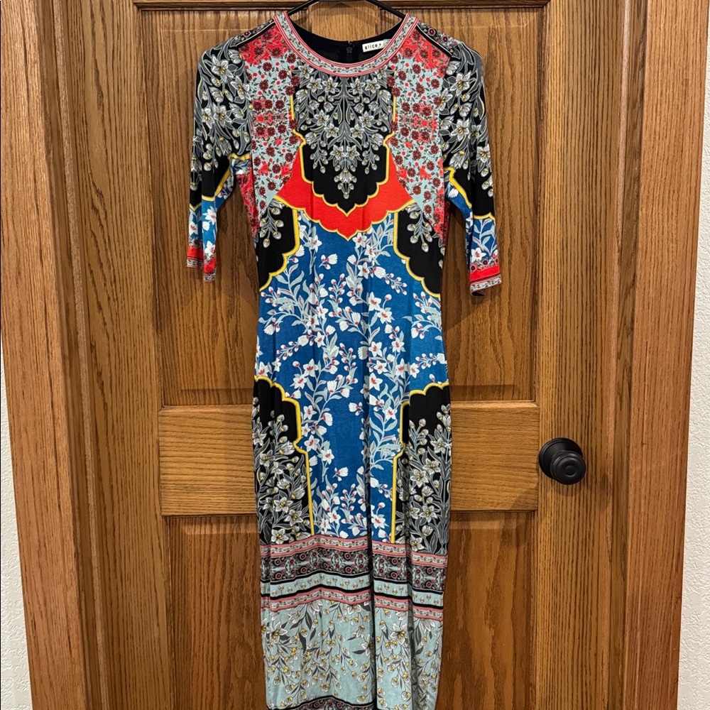 Alice + Olivia Delora Fitted Mock Neck Dress SZ 2 - Picture 6 of 11